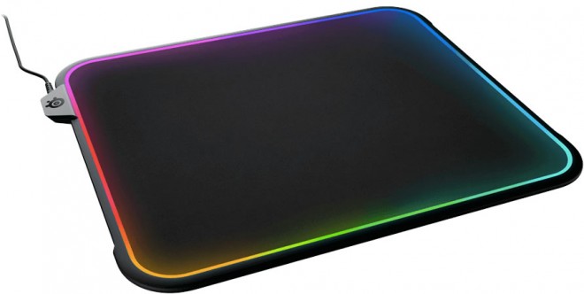 SteelSeries QcK Prism, un tapis de souris RGB avec deux surfaces