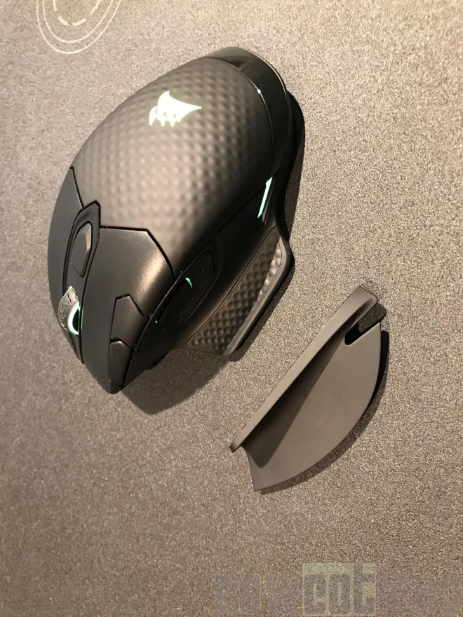 Dark Core RGB Pro & Pro SE : Corsair présente deux souris sans-fil
