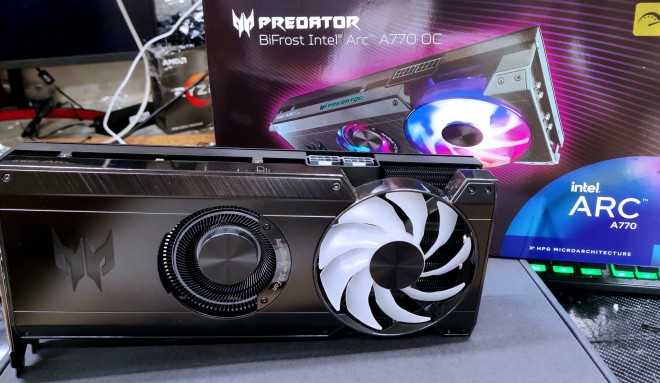 De nouvelles images de l'énigmatique Acer Predator A770 BiFrost