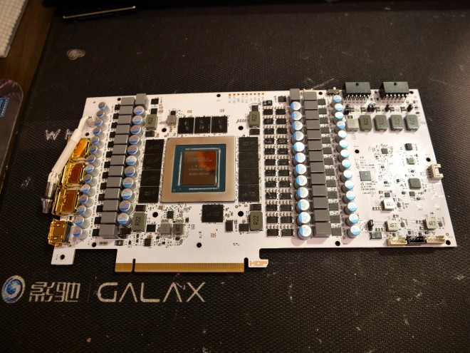 GALAX GeForce RTX 4090 HOF : Un PCB de GUEDIN en Dual 12VHPWR