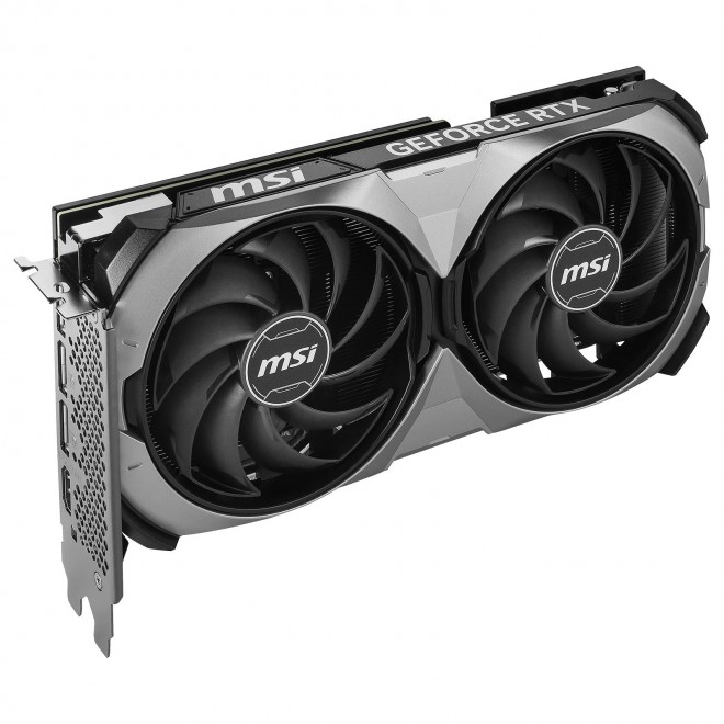 La GeForce RTX 4070 disponible à 578 euros ce jour