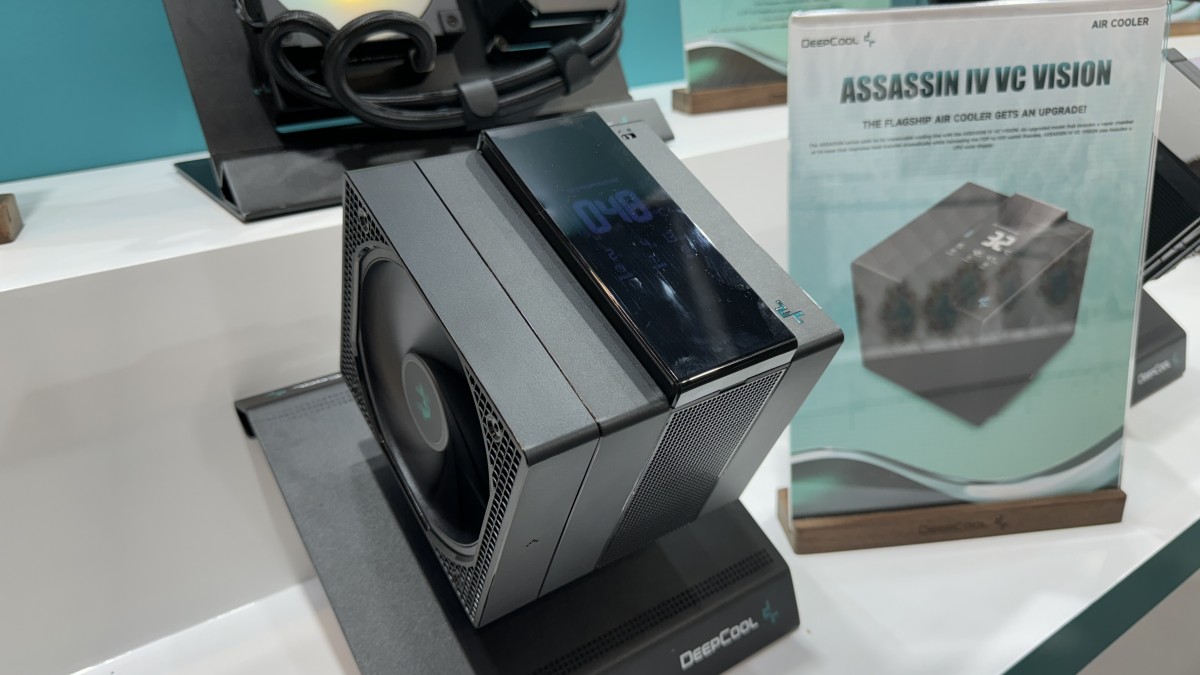 DeepCool et le refroidissement, des écrans de monitoring de partout