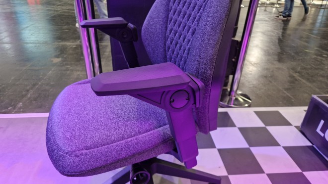 noblechairs