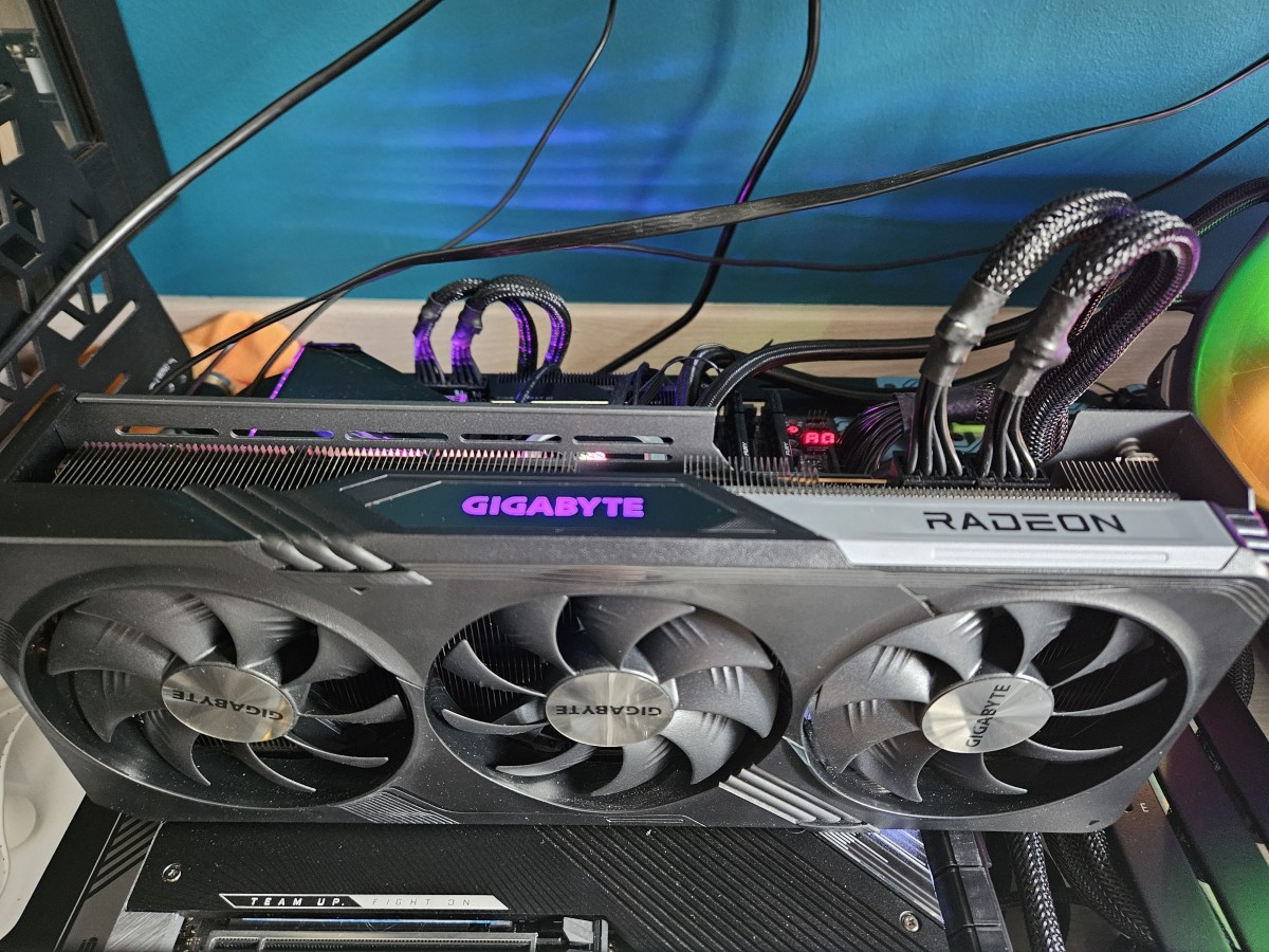 Image 67388, galerie GIGABYTE RX 7700 XT GAMING OC : une nouvelle histoire de GAMING ?