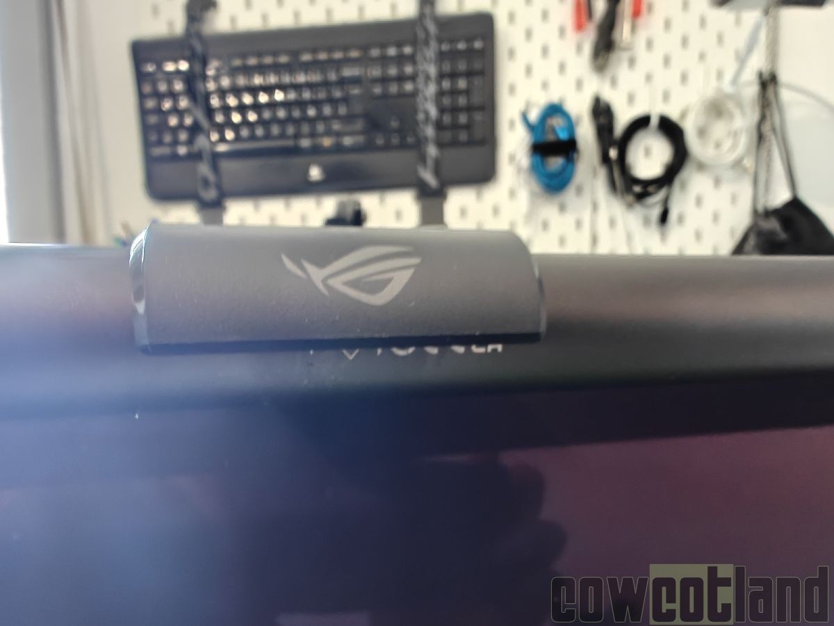 Image 68021, galerie ASUS ROG Swift PG32UCDM et son cosystme : Tout  la mode de la rpublique !