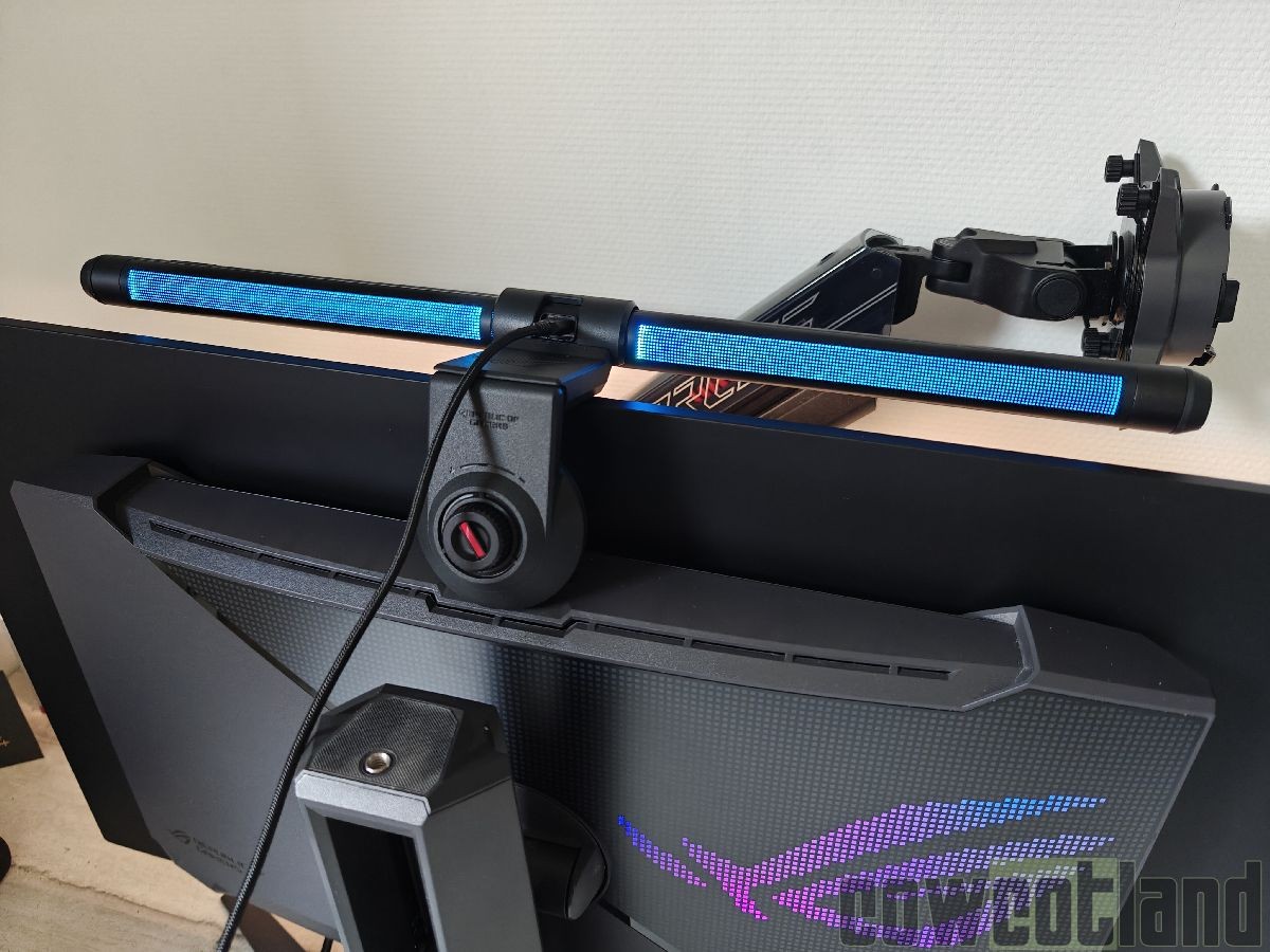 Image 68016, galerie ASUS ROG Swift PG32UCDM et son cosystme : Tout  la mode de la rpublique !