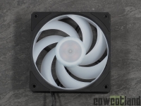 Cliquez pour agrandir Cooler Master MasterLiquid 360 Ion, un cran et de nombreuses possibilits logicielles