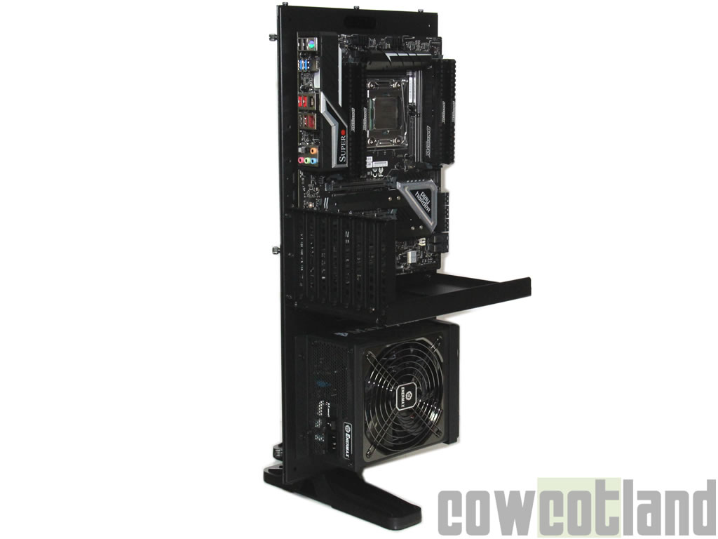 Image 36825, galerie Test boitier Thermaltake P90