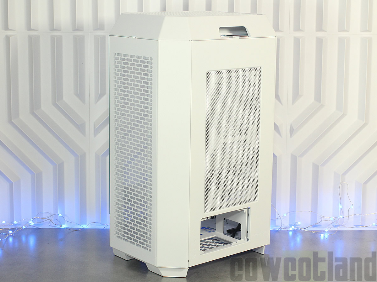 Image 67611, galerie Test boitier Thermaltake The Tower 300 : The best Micro-ATX ?