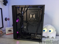 Cliquez pour agrandir YEYIAN Yumi 24F0B-4601E avec une RTX 4060 qui sauve l'honneur