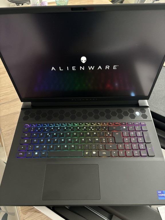 Alienwarem18r3 